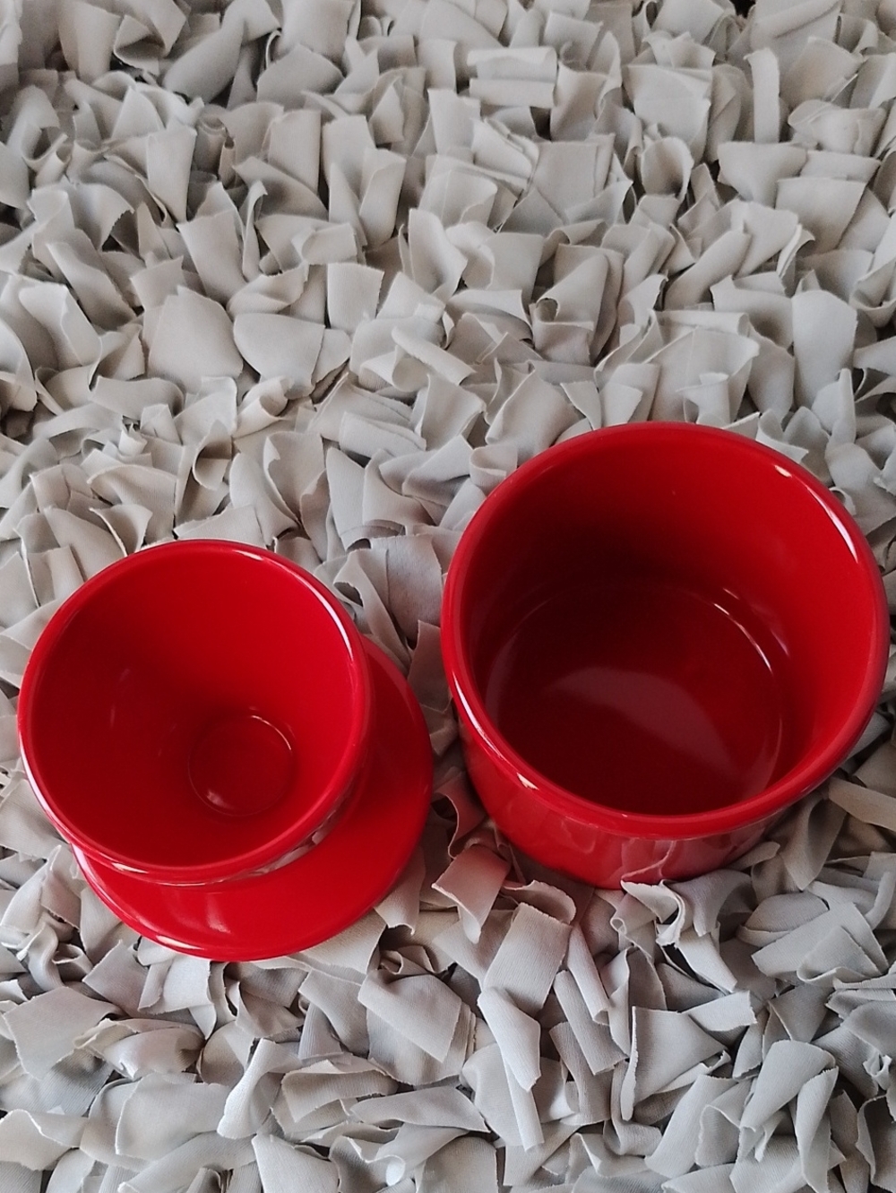 Butter Bell Red - Picture 3 of 7